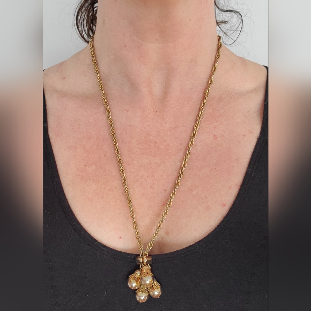 Vintage 1970s Gold Tone Necklace 24" + Dangle w/ Foldover Clasp